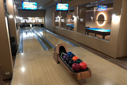Budapest Bowling, billard, dart og bordfodbold image 1