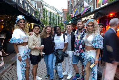 Amsterdam Barcrawl med Drag-Queen image 1