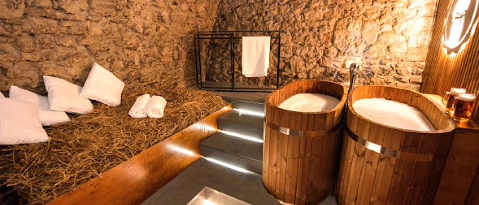 Krakow Bryster og ølbad image 1