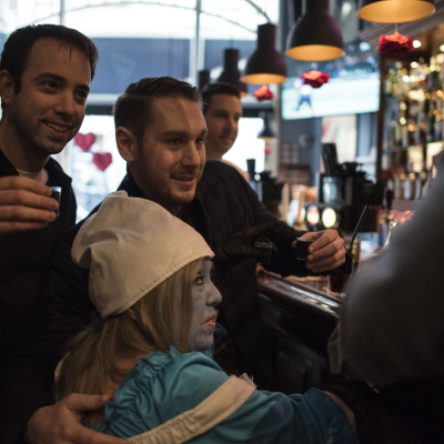 pissup-smurfette-amsterdam-3.jpg image 2