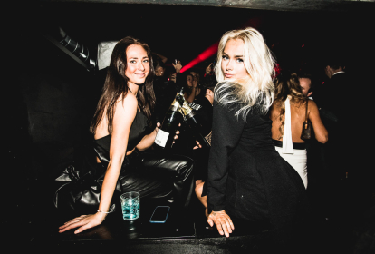 København VIP Natklub - Bord & Drinks (Balkon VIP borde) image 3