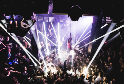 København VIP Natklub - Bord & Drinks (Balkon VIP borde) image 2