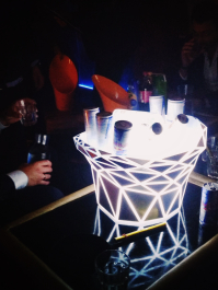 Bord og drinks på The Club Bratislava