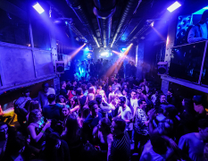 Prag Prag RnB-klubaften - Radost FX - flaskeservice image 4