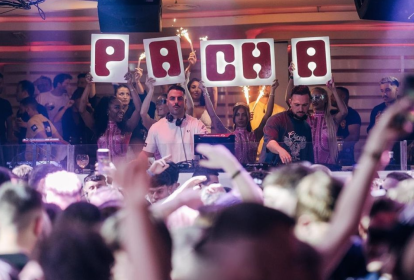 Barcelona Entré til Pacha Club image 2