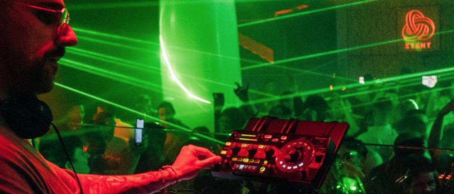 Barcelona Entré til Pacha Club image 1
