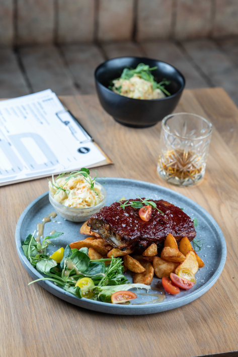 Steak and Stripper in Gozsdu