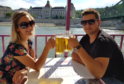 Budapest Ubegrænset Booze Cruise image 2