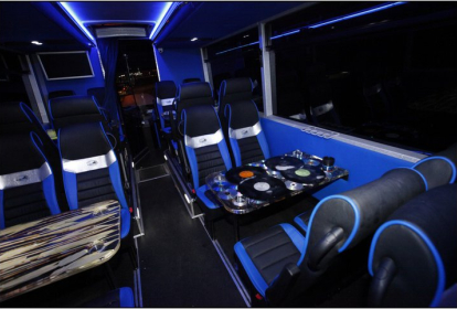 Prag Partybus image 7