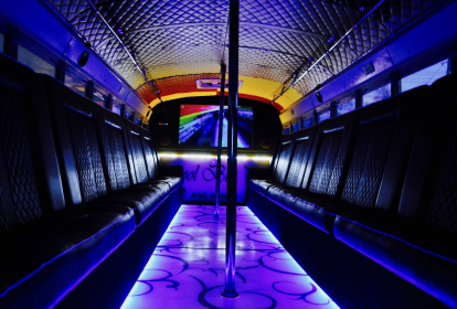 Warszawa Party på Amerikansk Skolebus image 2