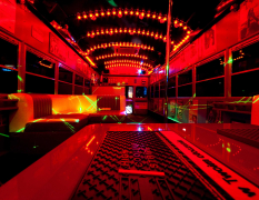 Warszawa Party på Amerikansk Skolebus image 4