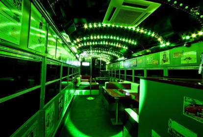 Warszawa Party på Amerikansk Skolebus image 3