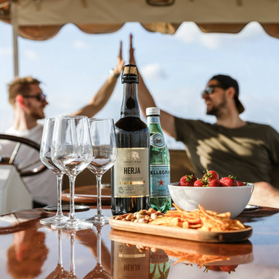 20543650-873650366143379-8280422814652644054-o.jpg image 1