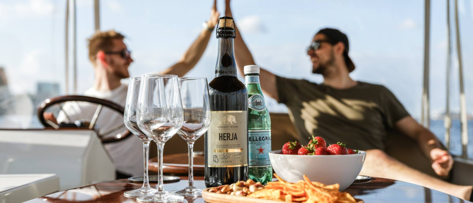 København Private boat cruise (Small boat) image 1