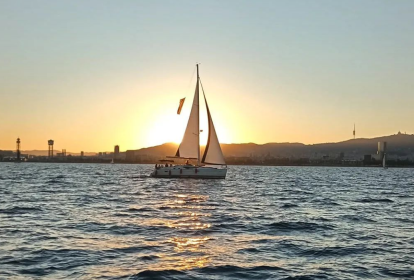 Barcelona Privat sejlbådstur image 3