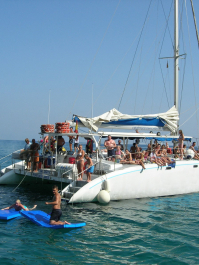 Catamaran Party & BBQ Barcelona
