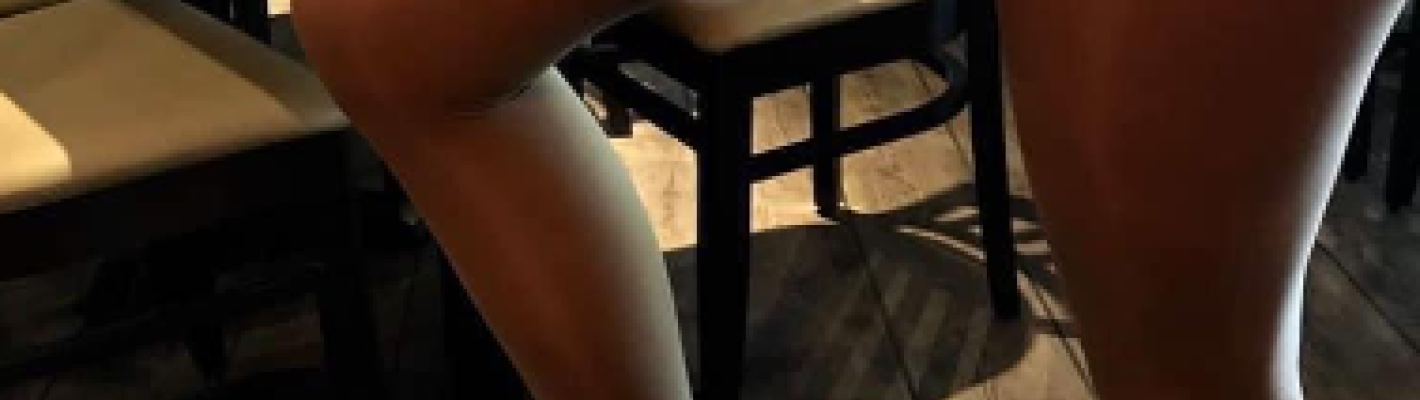 Hamborg Vinger og endeløse øl på Hooters image 1