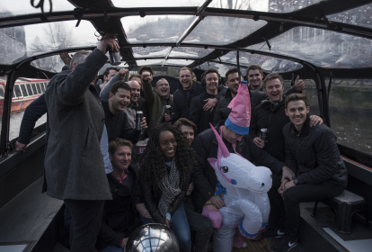 Amsterdam Barcrawl på Kanalbåden image 5