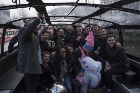 Kanalrundfart med drinks (taxatransport)