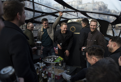 Amsterdam Barcrawl på Kanalbåden image 3