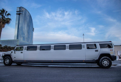 Barcelona Hummerlimo image 5