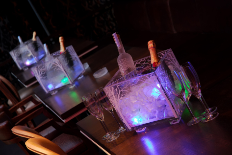 Bord & Drinks på Klub