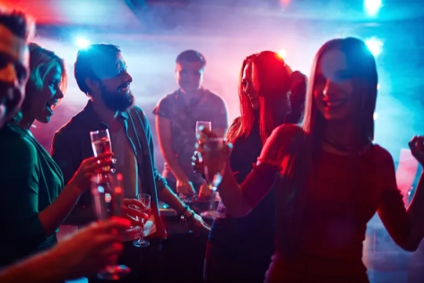 Private Pub Crawl + Night Club Entry